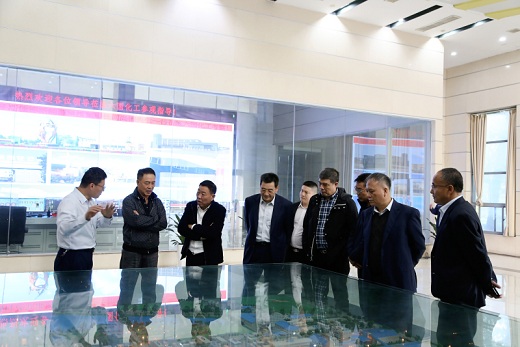 三家企業一同來集團公司考察交流