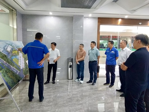 市領(lǐng)導(dǎo)督導(dǎo)通華物流危化品運(yùn)輸安全工作