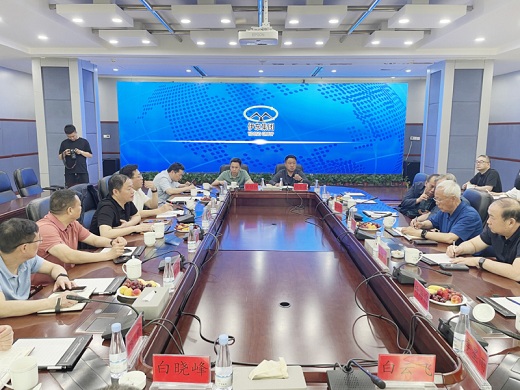 集團聯合考察團赴內蒙古伊東集團考察交流